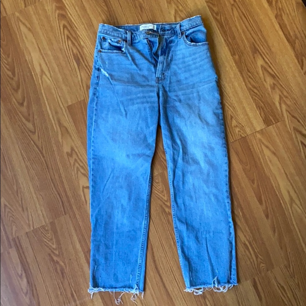 Abercrombie High Rise Straight Jeans